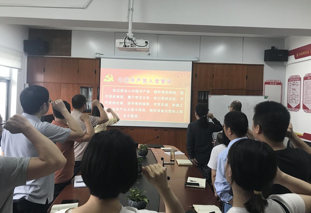 1624949844011038225.jpg 1624949844011038225.jpg