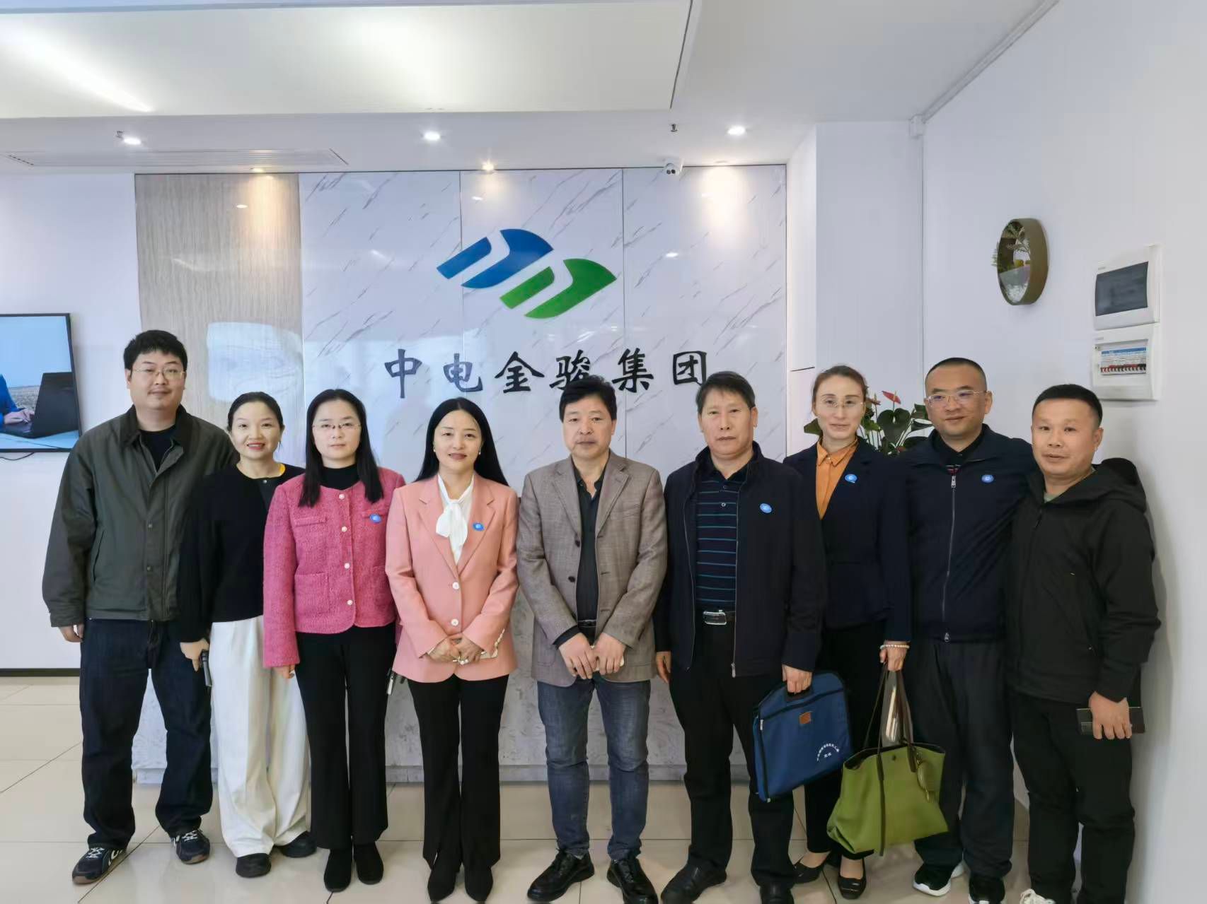 会计学院、创新创业与人工智能学院赴中电金骏开展访企拓岗活动