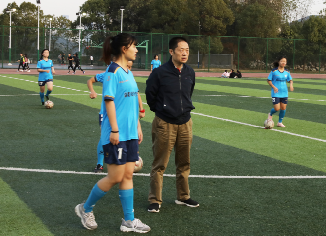 1573550426627078096.png 111.png