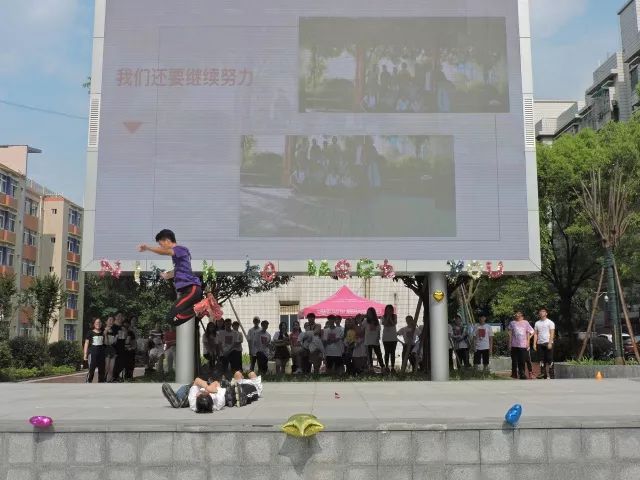 1541738700223079675.jpg 1541738700223079675.jpg