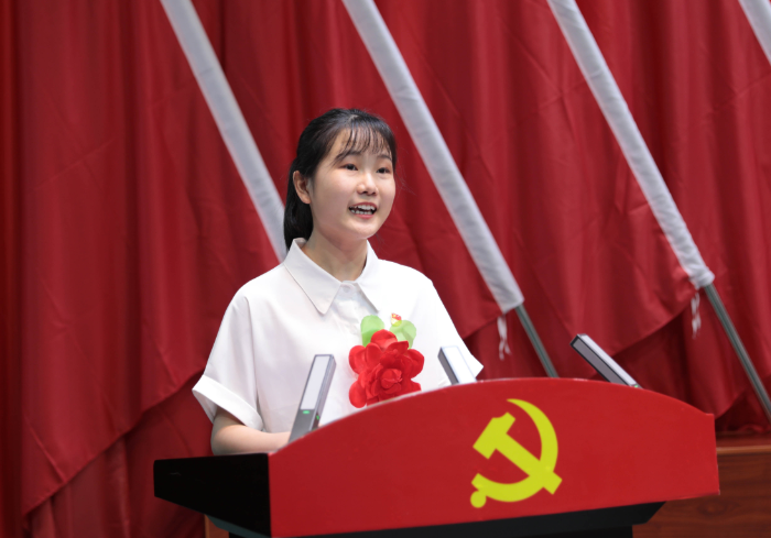 1625198852583003936.png 学生代表.png