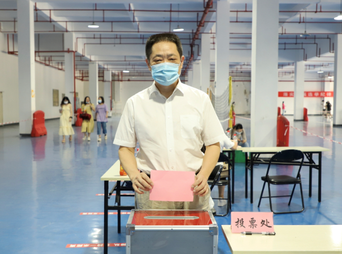 1629715729261041983.png 1629714680(1).png