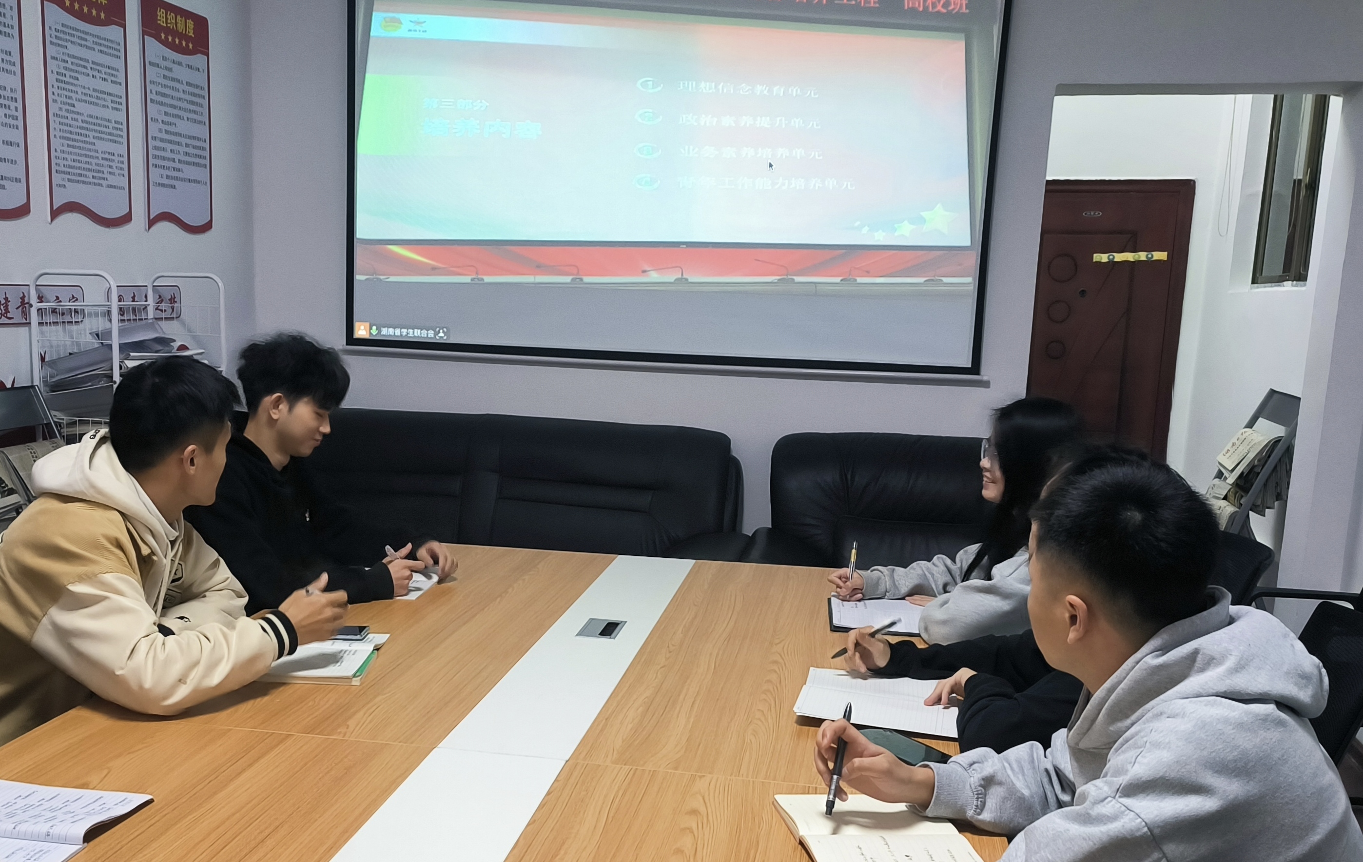 1700643353635051081.jpg 1700643353635051081.jpg