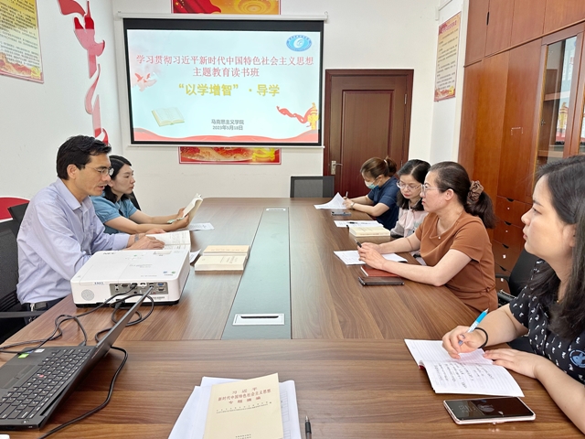 1684724663747061439.jpg 导学现场照片.jpg