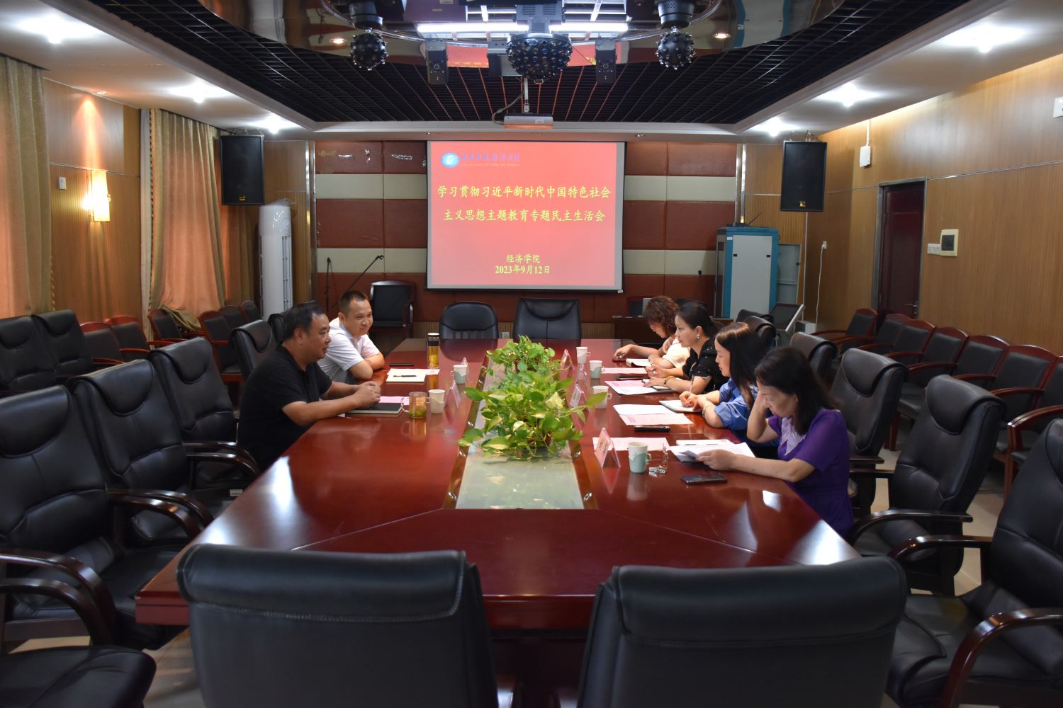 1695092728070026111.jpg 1695092728070026111.jpg