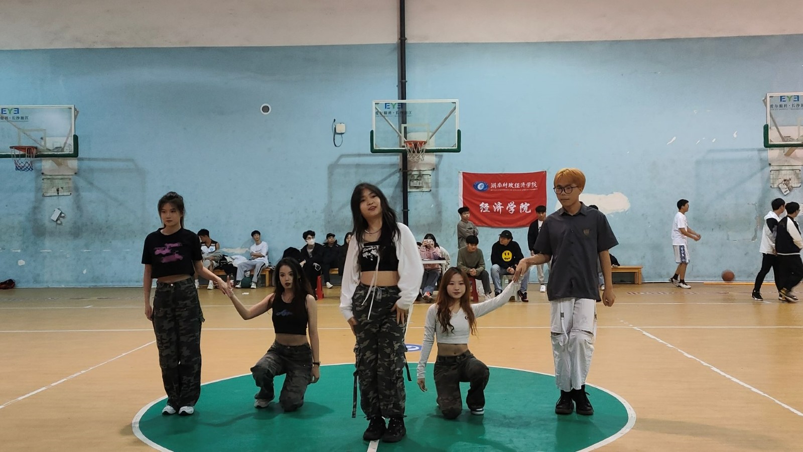 1669613375513045310.jpg 1669613375513045310.jpg