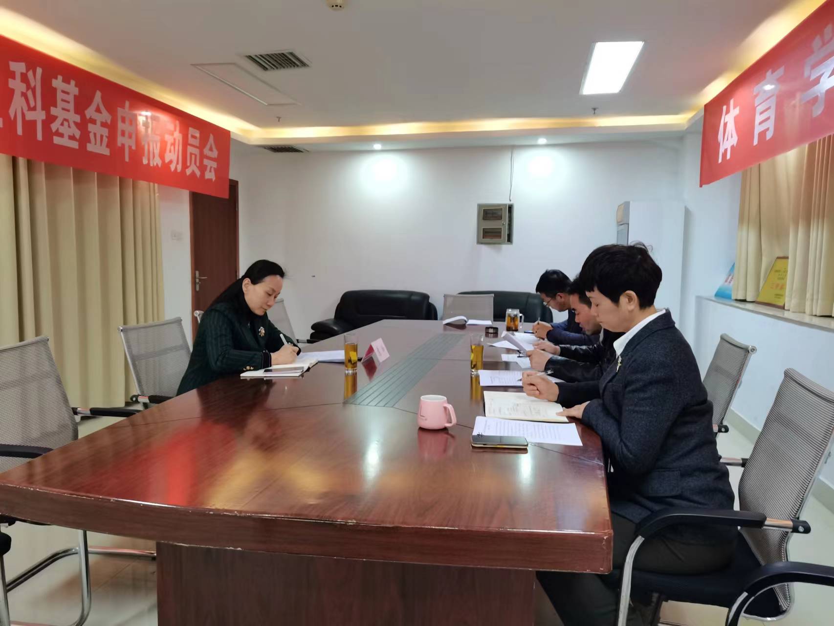 1677039805215058628.jpg 民主生活会微信图片_20230222112852.jpg