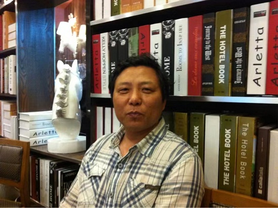 1651452648614066136.jpg 教师风采张雪峰.jpg