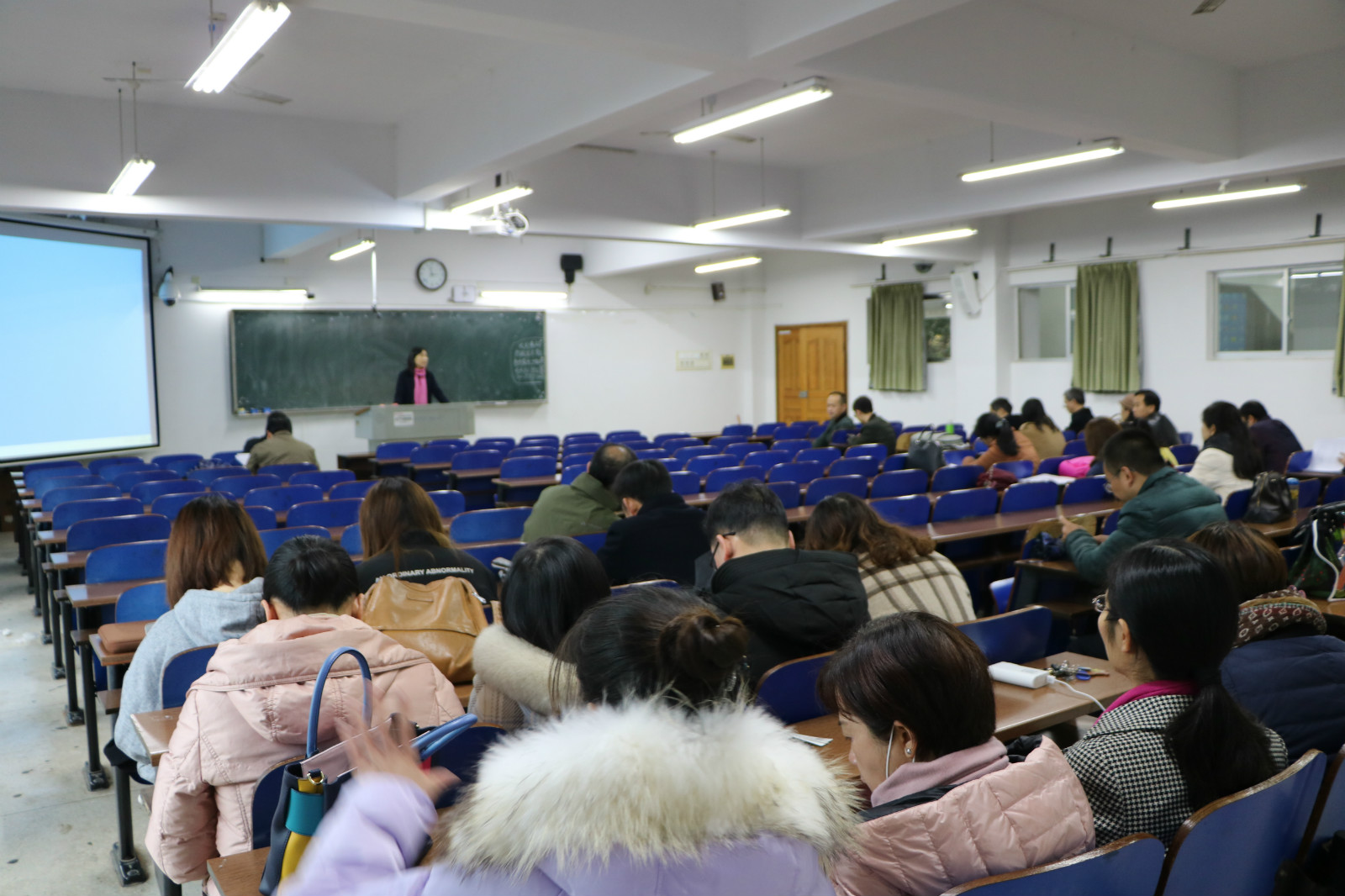 会计学院召开党总支委员调整增补及党支部重新组建工作会议