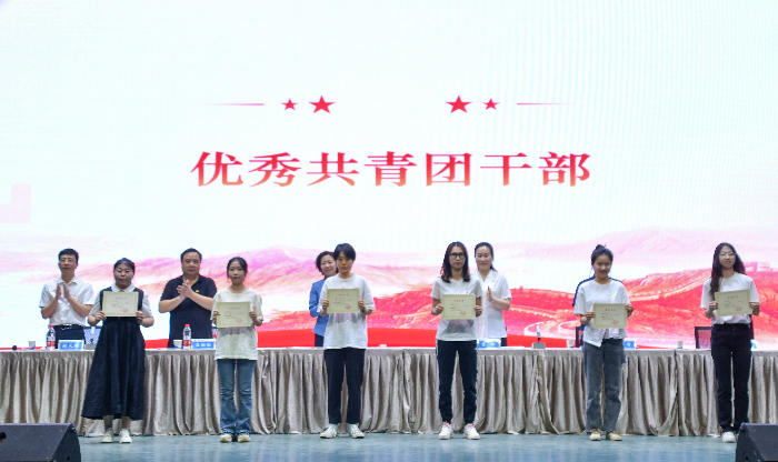 1683281299499084874.png 1683276311572.png