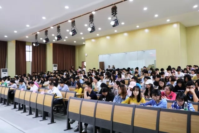 1524403558929083693.jpg 1524403558929083693.jpg