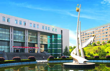 法治润童心，护航伴同行｜法管院学子赴麓山国际实验小学为“法治先锋校队”开展普法宣讲活动